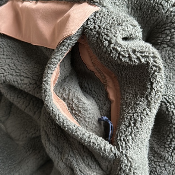 The North Face Campshire Pullover Hoodie - Women’s, Size S - Picture 7 of 12